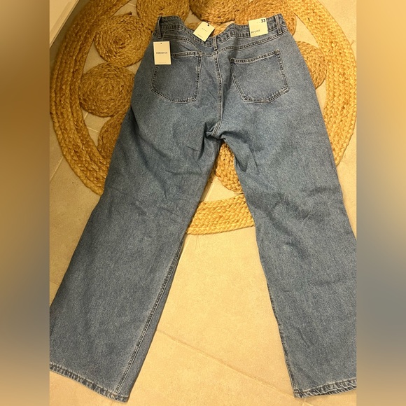 Forever 21 Rhinestone Split-Knee 90s-Fit Jeans - Picture 7 of 10